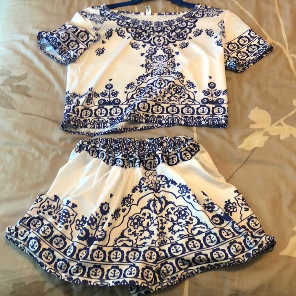 Patterned matching set